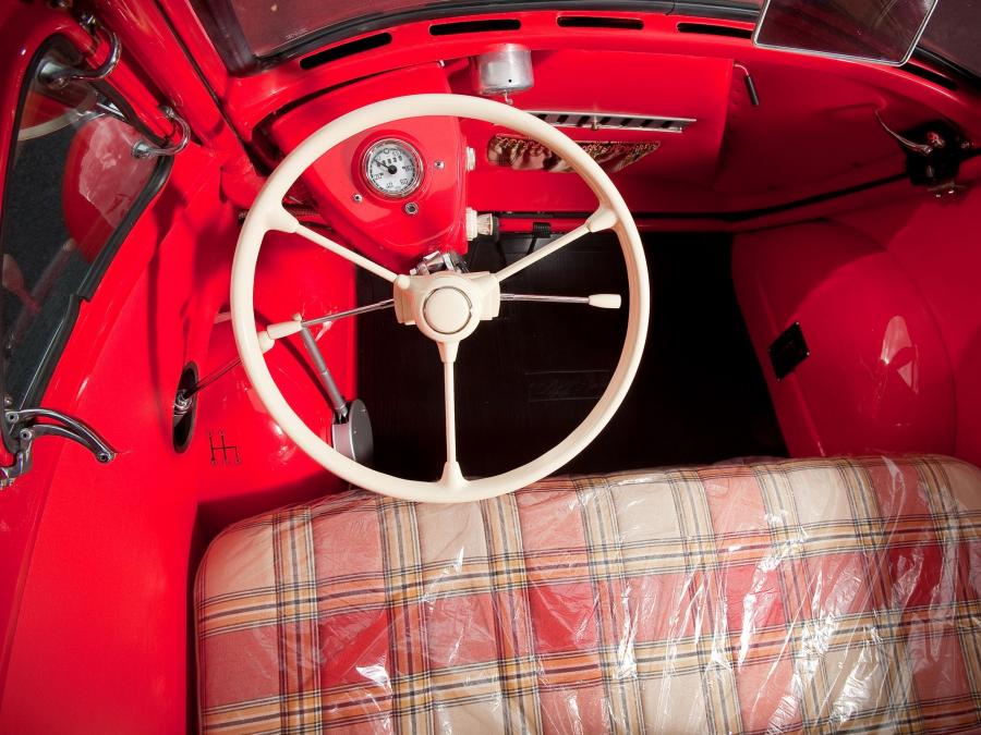  BMW Isetta 300 Convertible 1956 года  (фото 2 из 3)
